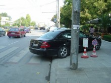 "Кучето си лае, керванът си върви" или за паркирането по тротоарите
