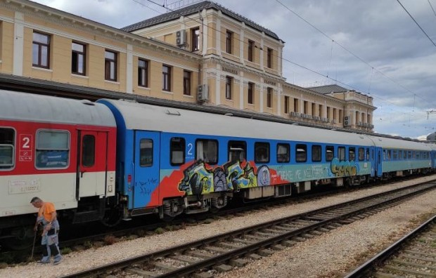 Мотивите   влошаването на показателите на експлоатационната дейност на дружеството в сравнение с