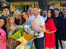 Глория с парти за рождения ден, зетят го нямаше
