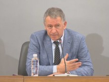 Министър Кацаров: Епидемията не е под наш контрол, не сме застраховани от нова вълна