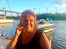 Марта Вачкова сложи скафандър, за да заличи бръчките