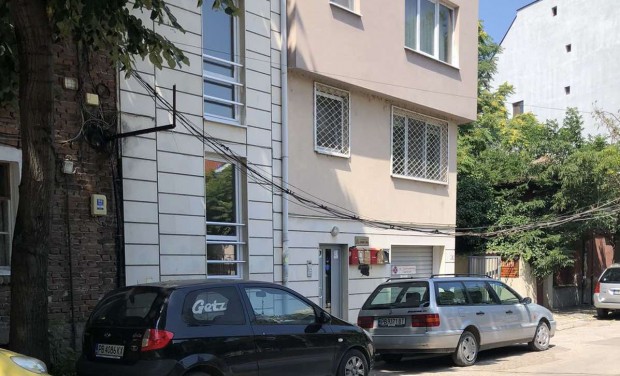 Провиснали кабели застрашават граждани в "Мараша"
