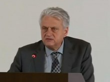Рашков: Хората са бедни, продават се за хляб, дърва, брашно и леща