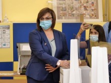 Нинова: Гласувах промяната да продължи