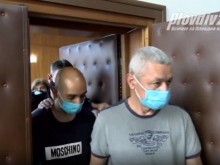 Съдът остави в ареста двамата мъже, които пребиха клошар в центъра на Пловдив