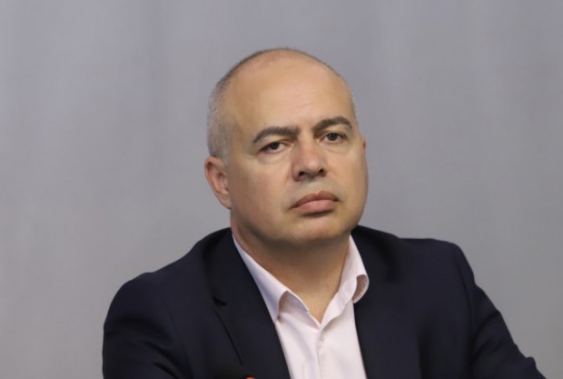 Липсата на реален дебат в предизборната кампания постави българският избирател
