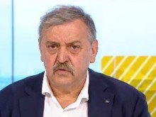 Кантарджиев: Как така един човек предлага ваксинация, когато преди това е казвал, че са смъртоносни?