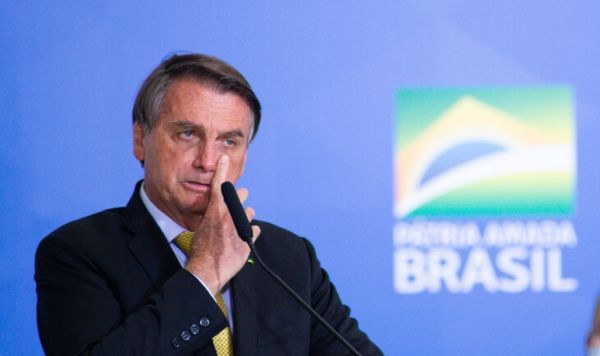 Getty images
Бразилският президент Болсонаро бе хоспитализиран снощи защото от над