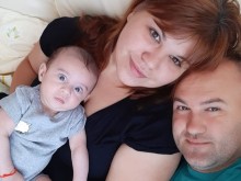 Олга Огнянова към здравните власти: Моля ви, не оставяйте детето ми да умре!