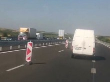 Шофьор: Положението към морето е андибул морков! Друг: Ако има бременни - мислете имена на децата си!