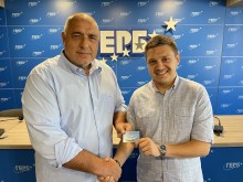 Синът на Мадлен Алгафари стана член на ГЕРБ