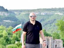 Стъки инициира референдум за машинното гласуване и еврото