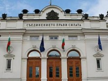 Политолог: Служебно правителство в оставка? Конституцията трябва да премахне това!