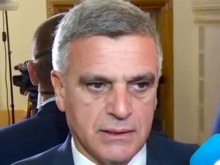 Янев: Възможно е служебни министри да продължат в редовно правителство