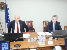 Стоилов: Някои бъркат независимост с недосегаемост, а недосегаеми няма