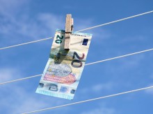 Искане: Да не се удържат пари от фермери с директни плащания до 2 000 евро