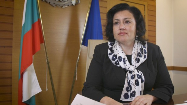 Министър Танева пред Агри.БГ: Подпомагането няма да спре през 2021 г. 