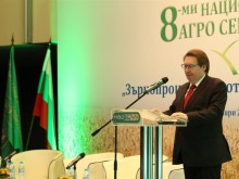 Копа-Коджека: Няма да сме устойчиви, ако не върнем младите в сектора 