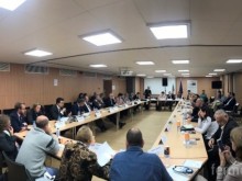 На срещата на европейско ниво: Пари само за реалните фермери