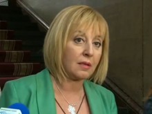 Манолова внесе предложение за 2000 лв., 3000 лв. и 4000 лв. еднократна помощ за раждане на първо, второ и трето дете