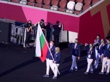 С фойерверки и салюти откриха игрите в Токио