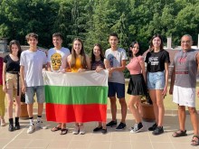 Наши ученици с медали от международна олимпиада по лингвистика