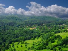 Вълшебната Родопа планина! Прохлада, лечебен въздух и безброй красоти!