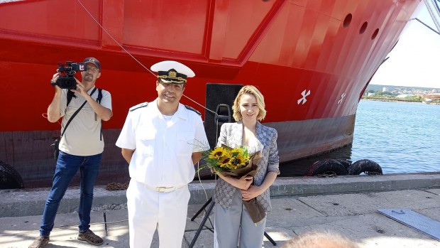 Varna24 bg
България има своя първи военен научноизследователски кораб а негова кръстница