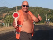 Най-усмихнатият в жегите: Всичко е 6, работим!