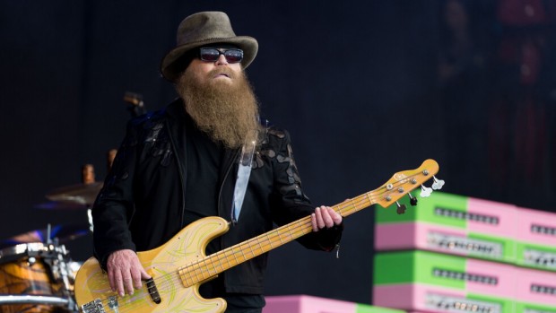 Почина басистът на ZZ Top Дъсти Хил