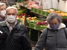 Възрастните хора развиват повече антитела от младите след прекаран ковид