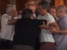 Бой между общинари