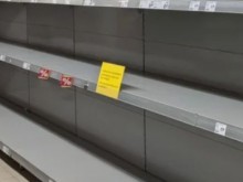 Паниката на Острова е голяма! Англичаните изпразниха магазините