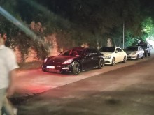Лъскави возила превзеха крайбрежна алея