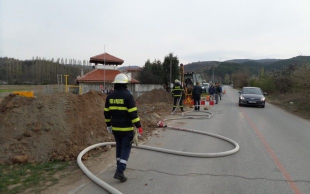 Пожар пламна до газопровода край Благоевград информира БГНЕС По първоначална