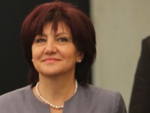 Цвета Караянчева се завръща в Народното събрание