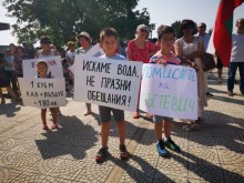 Ангажират Виолета Комитова да реши проблема с водата в пловдивско село