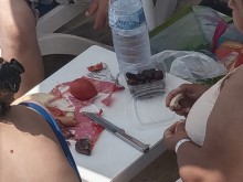 Бай Ганьо на плаж в Слънчев бряг! Коментар: Досущ като в Гърция. Вече съм по-спокоен!