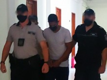 Това е Юмер, пребил до смърт с кол възрастния мъж в Дъскотна!