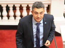 Николов: Преговорите продължават