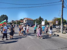 Блокираха международния път за Турция заради лошо качество на питейната вода