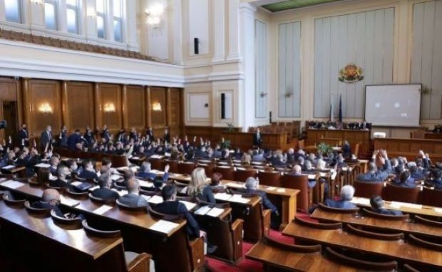Първи случай на заразен депутат с Covid-19 в 46-ия парламент