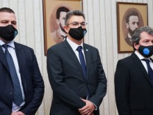 Минчев: Шоуменът и сценаристите му са пуснати да въртят гьобеци, за да вземат едни пари
