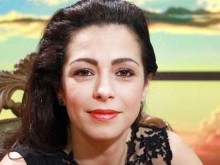 Елена Петрова от години е сама, намери ли сега мъжа?