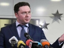 Даниел Митов намекна за отстраняване на президента!