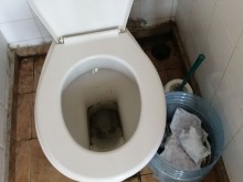 Отврат! Майка на дете показа условията в голяма болница в Пловдив!