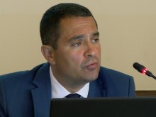 Спартак Николов: До 50% ще намалеят загубите на питейна вода в Пловдив и областта