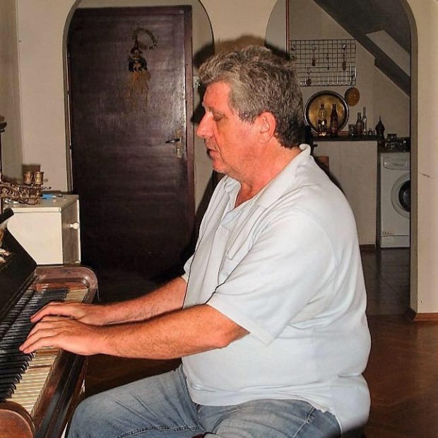 Почина виртуозният български пианист Камен Драндийски. На седмото небе отлетя