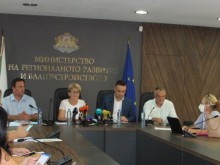 Министър Комитова: За ремонти в бюджета на АПИ са заложени 382 млн. лв., а са възложени поръчки за 1,5 млрд. лв.