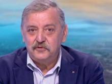 Проф. Кантарджиев: Мълча си, защото имам син на работа в държавна болница